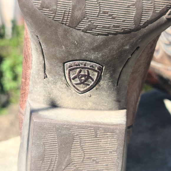 Ariats Women's Leather Square Toe Legend Rowdy ATS Western Boots Style #15825 - Picture 6 of 11